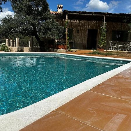 Alojamiento Rural En Aracena. Finca El Rehilete ภายนอก รูปภาพ