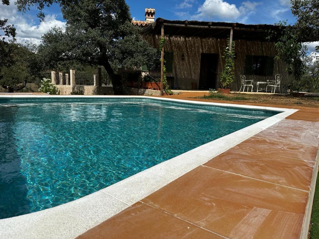 Alojamiento Rural En Aracena. Finca El Rehilete ภายนอก รูปภาพ