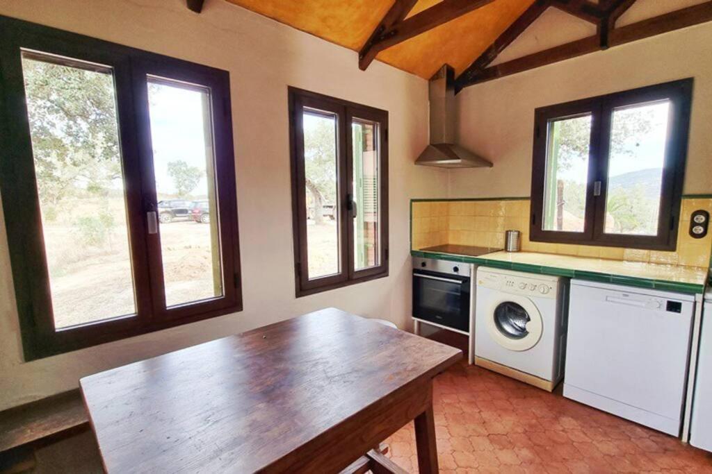 Alojamiento Rural En Aracena. Finca El Rehilete ภายนอก รูปภาพ