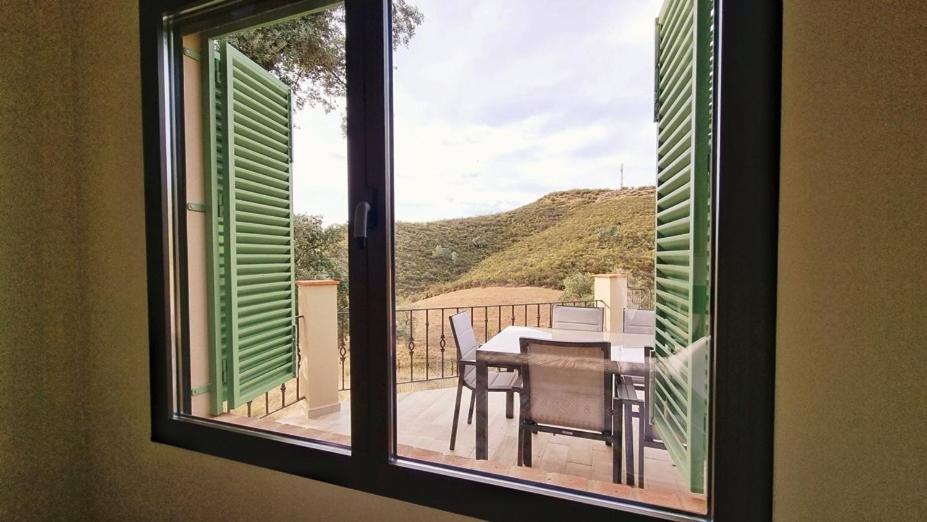 Alojamiento Rural En Aracena. Finca El Rehilete ภายนอก รูปภาพ