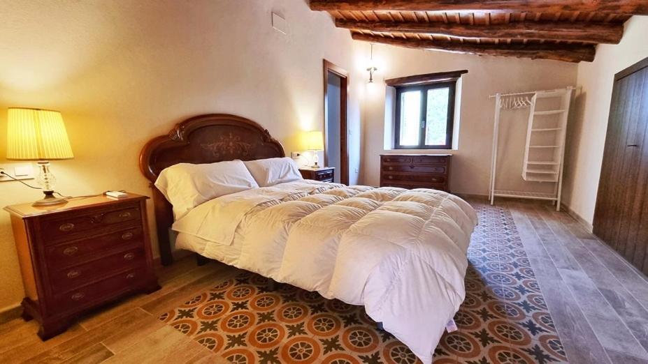 Alojamiento Rural En Aracena. Finca El Rehilete ภายนอก รูปภาพ