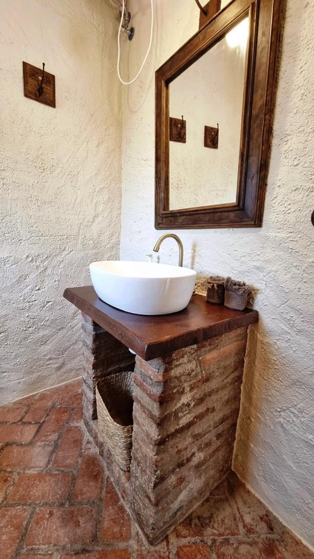 Alojamiento Rural En Aracena. Finca El Rehilete ภายนอก รูปภาพ