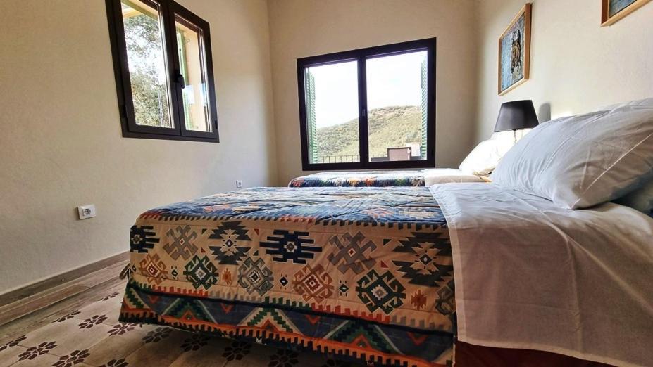 Alojamiento Rural En Aracena. Finca El Rehilete ภายนอก รูปภาพ
