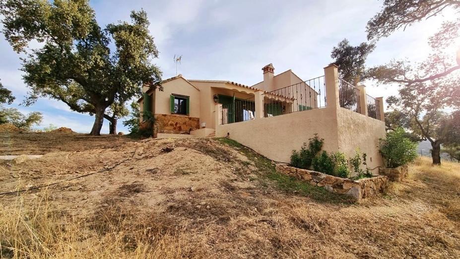 Alojamiento Rural En Aracena. Finca El Rehilete ภายนอก รูปภาพ